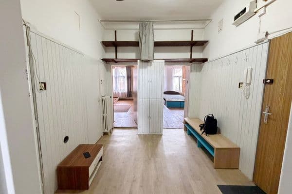 Pronájem bytu 3+kk 84 m², Krymská, Praha Pronájem bytu 3+kk 84 m², Krymská, Praha