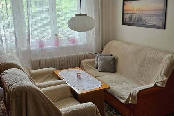 Pronájem bytu 3+1 60 m², Obránců míru, Kopřivnice Pronájem bytu 3+1 60 m², Obránců míru, Kopřivnice