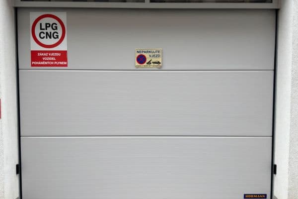 Prodej garáže 9 m², Neklanova, Praha Prodej garáže 9 m², Neklanova, Praha