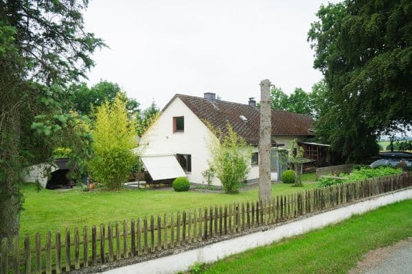 Prodej domu 130 m², pozemek 14.446 m², Verbandsgemeinde Simmern-Rheinböllen Prodej domu 130 m², pozemek 14.446 m², Verbandsgemeinde Simmern-Rheinböllen