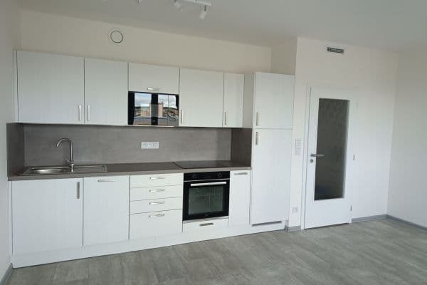 Pronájem bytu 1+kk 30 m², Arnošta Staňka, Praha Pronájem bytu 1+kk 30 m², Arnošta Staňka, Praha
