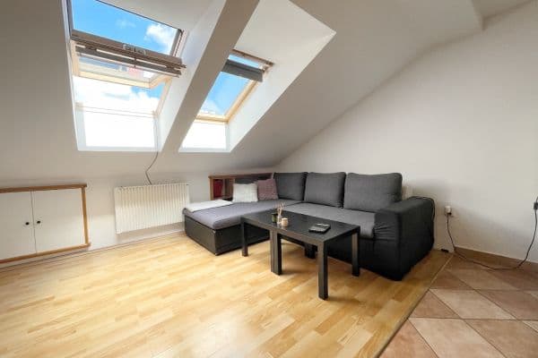 Pronájem bytu 2+kk 42 m², Sevastopolská, Praha Pronájem bytu 2+kk 42 m², Sevastopolská, Praha