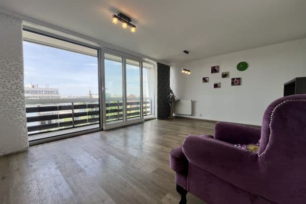 Pronájem bytu 3+kk 79 m², Doubravčická, Praha Pronájem bytu 3+kk 79 m², Doubravčická, Praha