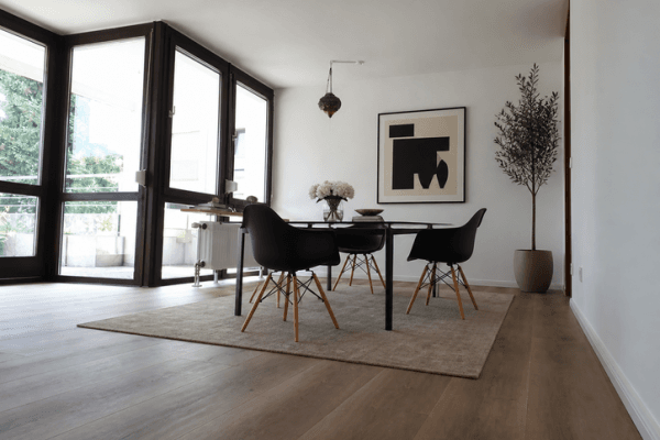 Prodej bytu 3+1 111 m², Warmbronn-Leonberg Prodej bytu 3+1 111 m², Warmbronn-Leonberg