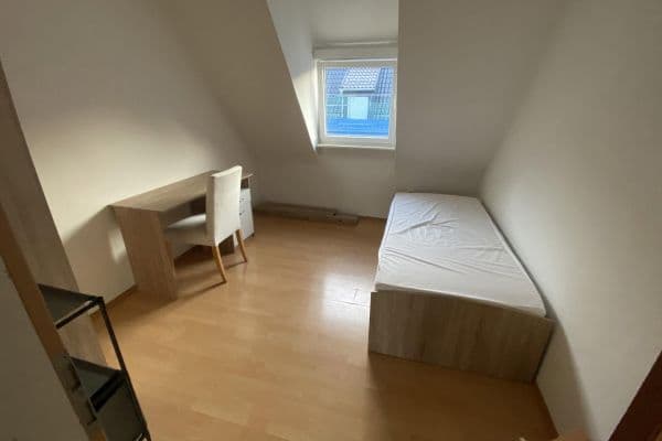 Pronájem bytu 12 m², Stuttgart, Bádensko-Württembersko Pronájem bytu 12 m², Stuttgart, Bádensko-Württembersko