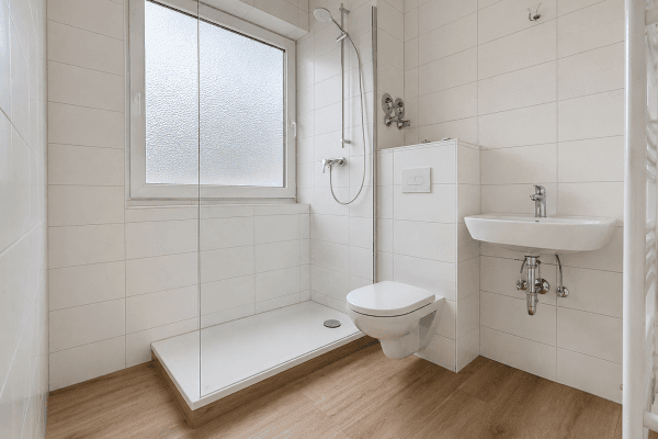 Pronájem bytu 3+1 74 m², Am Wehrbusch 7, Laatzen Pronájem bytu 3+1 74 m², Am Wehrbusch 7, Laatzen