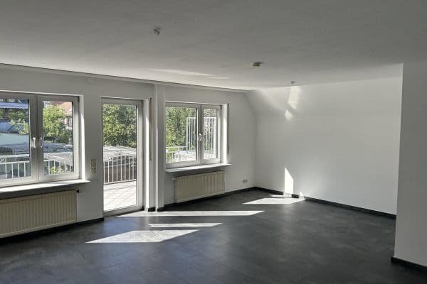 Pronájem bytu 3+1 102 m², Dietzenbach Pronájem bytu 3+1 102 m², Dietzenbach