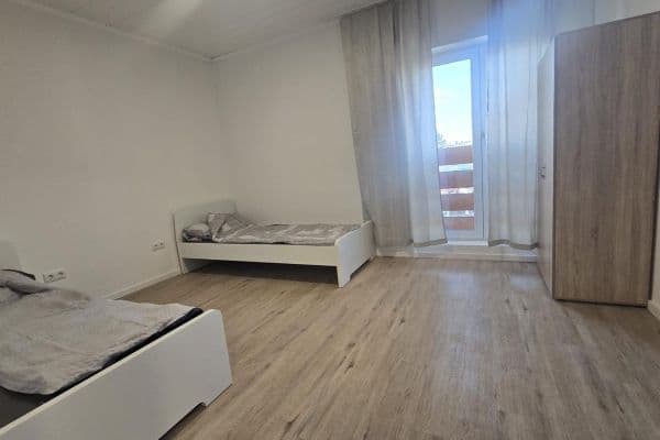 Pronájem bytu 5+1 140 m², Greding Pronájem bytu 5+1 140 m², Greding