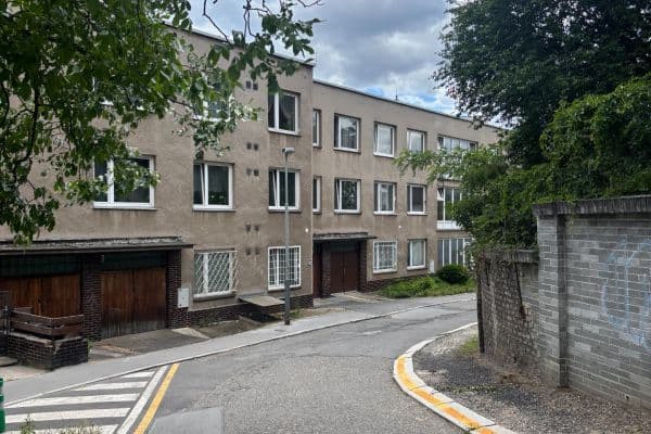 Prodej bytu 4+kk 64 m², U Dvou srpů, Praha Prodej bytu 4+kk 64 m², U Dvou srpů, Praha