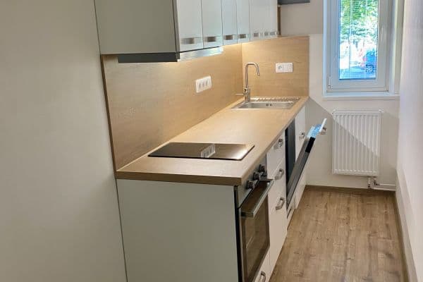 Pronájem bytu 2+1 48 m², Tylova, Břeclav Pronájem bytu 2+1 48 m², Tylova, Břeclav