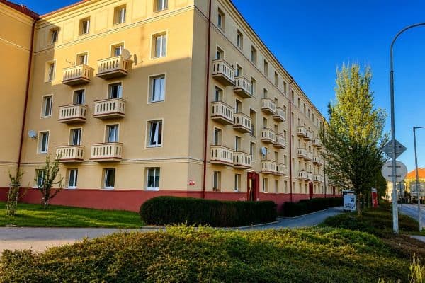 Pronájem bytu 2+1 58 m², náměstí 17. listopadu, Příbram Pronájem bytu 2+1 58 m², náměstí 17. listopadu, Příbram