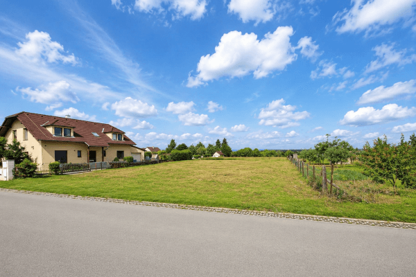 Prodej pozemku 1.018 m², Štěrková, Kosoř Prodej pozemku 1.018 m², Štěrková, Kosoř
