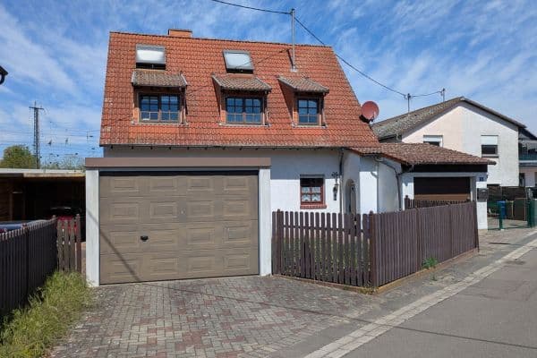 Prodej domu 160 m², pozemek 539 m², Ludwigshafen am Rhein Prodej domu 160 m², pozemek 539 m², Ludwigshafen am Rhein