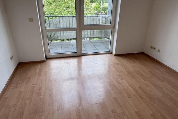 Pronájem bytu 2+1 50 m², Schönefeld Pronájem bytu 2+1 50 m², Schönefeld