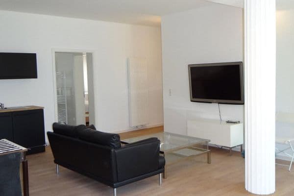 Pronájem bytu 3+1 88 m², Herdweg 35, Stuttgart, Bádensko-Württembersko Pronájem bytu 3+1 88 m², Herdweg 35, Stuttgart, Bádensko-Württembersko