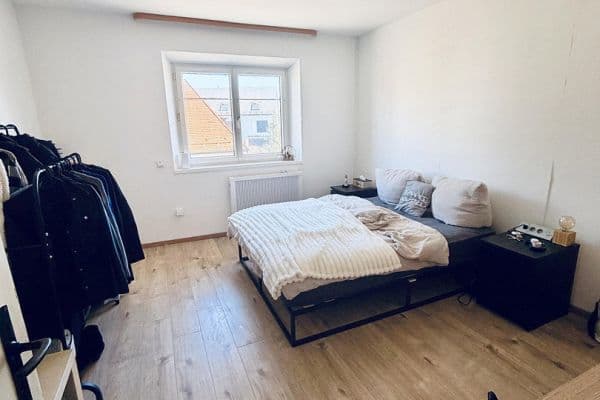 Pronájem bytu 2+1 63 m², Eschenauerstr 7, Lauf Pronájem bytu 2+1 63 m², Eschenauerstr 7, Lauf