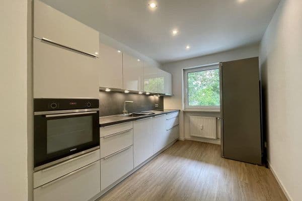 Pronájem bytu 2+1 67 m², Donaustaufer Str. 12b, Regensburg Pronájem bytu 2+1 67 m², Donaustaufer Str. 12b, Regensburg