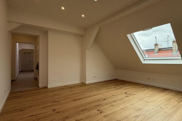 Pronájem bytu 3+1 75 m², Ebersstraße 58, Berlin, Berlín Pronájem bytu 3+1 75 m², Ebersstraße 58, Berlin, Berlín