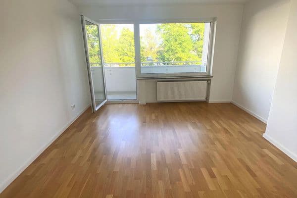 Pronájem bytu 3+1 78 m², Fürstenrieder Str. 35, München, Bavorsko Pronájem bytu 3+1 78 m², Fürstenrieder Str. 35, München, Bavorsko