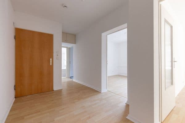 Pronájem bytu 2+1 60 m², Roonstr. 10, Gießen Pronájem bytu 2+1 60 m², Roonstr. 10, Gießen