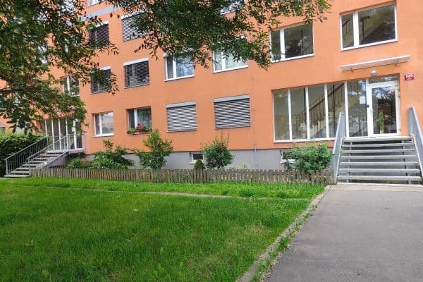 Prodej bytu 1+1 30 m², Šimonova, Praha Prodej bytu 1+1 30 m², Šimonova, Praha