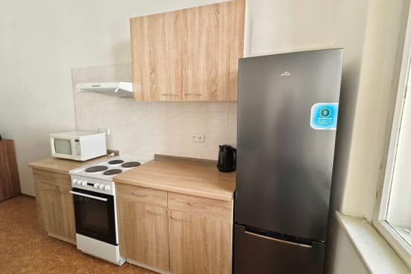 Pronájem bytu 2+1 50 m², Plzeňská, Praha Pronájem bytu 2+1 50 m², Plzeňská, Praha