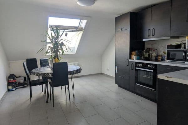 Pronájem bytu 3+1 53 m², Yorckstraße.15, Pforzheim, Bádensko-Württembersko Pronájem bytu 3+1 53 m², Yorckstraße.15, Pforzheim, Bádensko-Württembersko