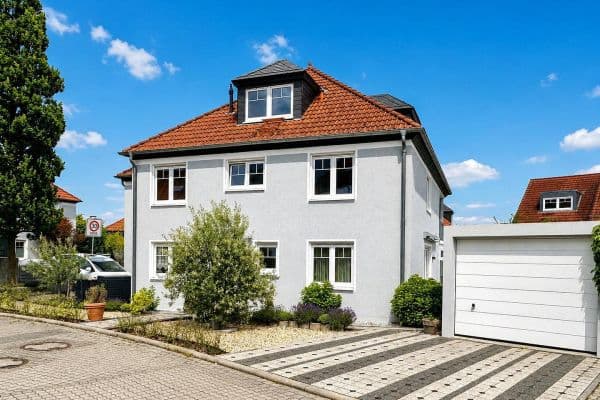 Prodej domu 207 m², pozemek 328 m², Bad Vilbel Prodej domu 207 m², pozemek 328 m², Bad Vilbel