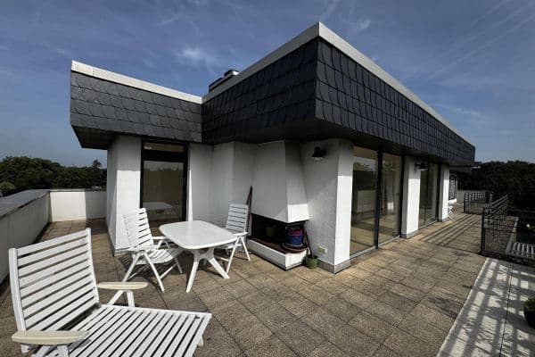 Pronájem bytu 3+1 160 m², Uerdingerstrasse 421, Krefeld Pronájem bytu 3+1 160 m², Uerdingerstrasse 421, Krefeld