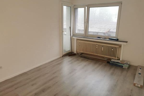 Pronájem bytu 1+1 39 m², Stockder Straße, Remscheid, Remscheid Pronájem bytu 1+1 39 m², Stockder Straße, Remscheid, Remscheid