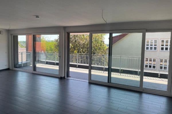 Pronájem bytu 4+1 122 m², Sindelfingen Pronájem bytu 4+1 122 m², Sindelfingen
