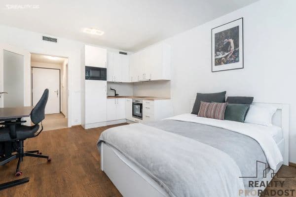 Pronájem bytu 1+kk 31 m², Smržových, Praha Pronájem bytu 1+kk 31 m², Smržových, Praha