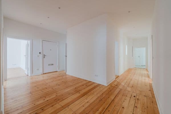 Prodej bytu 4+1 148 m², Düsseldorfer Str. 34, Berlin, Berlín Prodej bytu 4+1 148 m², Düsseldorfer Str. 34, Berlin, Berlín