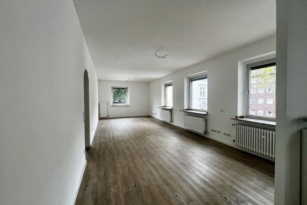 Pronájem bytu 2+1 88 m², Hermann-Albertz-Str.188, Oberhausen Pronájem bytu 2+1 88 m², Hermann-Albertz-Str.188, Oberhausen