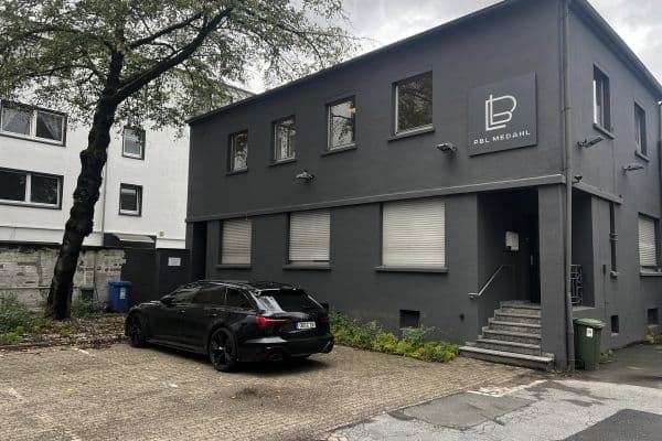 Pronájem kanceláře 88 m², Hermann-Albertz-Str.188, Oberhausen Pronájem kanceláře 88 m², Hermann-Albertz-Str.188, Oberhausen