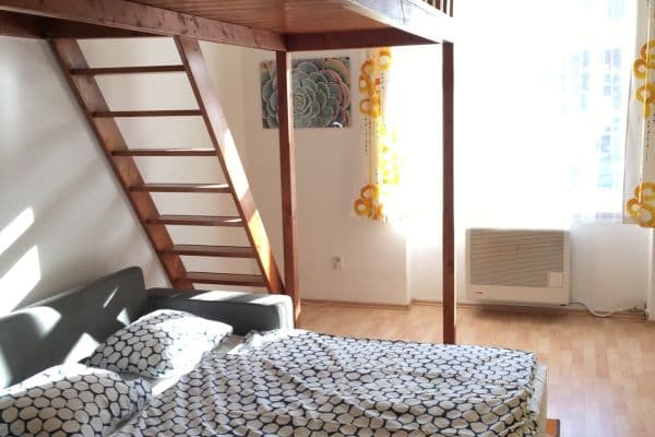Prodej bytu 1+kk 29 m², Na Folimance, Praha Prodej bytu 1+kk 29 m², Na Folimance, Praha