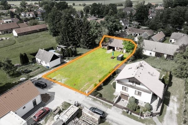 Prodej pozemku 1.085 m², Třeboň Prodej pozemku 1.085 m², Třeboň