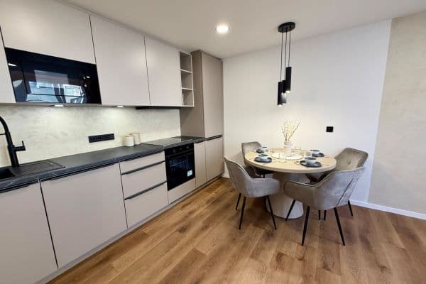 Prodej bytu 2+kk 36 m², Nedašovská, Praha Prodej bytu 2+kk 36 m², Nedašovská, Praha