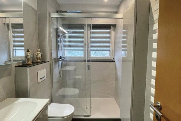 Pronájem bytu 3+1 71 m², Remscheid Pronájem bytu 3+1 71 m², Remscheid