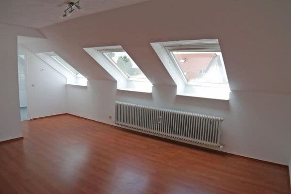 Pronájem bytu 1+1 31 m², Schwanenstraße 10, Bad Rappenau Pronájem bytu 1+1 31 m², Schwanenstraße 10, Bad Rappenau