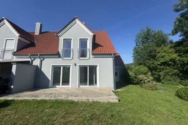 Prodej domu 150 m², pozemek 375 m², Frühlingsstraße 18, Schrobenhausen, Bavorsko Prodej domu 150 m², pozemek 375 m², Frühlingsstraße 18, Schrobenhausen, Bavorsko