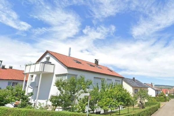 Pronájem bytu 3+kk 90 m², Weinstadt Pronájem bytu 3+kk 90 m², Weinstadt