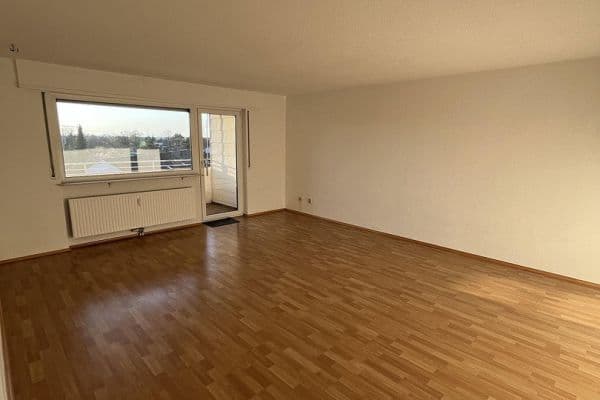 Pronájem bytu 3+1 89 m², Schwetzingen Pronájem bytu 3+1 89 m², Schwetzingen