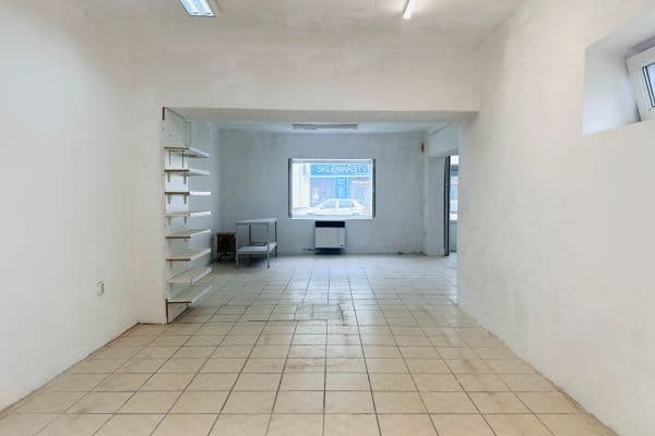 Pronájem nebytového prostoru 80 m², Přátelství, Praha Pronájem nebytového prostoru 80 m², Přátelství, Praha