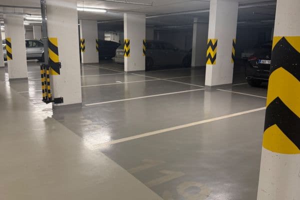 Pronájem garáže 12 m², Breitfeldova, Praha Pronájem garáže 12 m², Breitfeldova, Praha