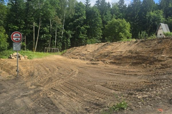 Prodej pozemku 1.070 m², Jablonec nad Nisou Prodej pozemku 1.070 m², Jablonec nad Nisou