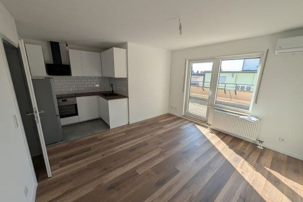 Pronájem bytu 4+1 89 m², Windmühlstraße 2-4, Mannheim Pronájem bytu 4+1 89 m², Windmühlstraße 2-4, Mannheim