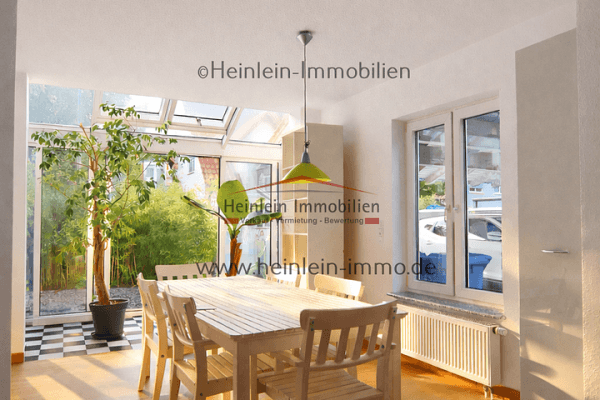 Prodej domu 184 m², pozemek 370 m², Griesheim Prodej domu 184 m², pozemek 370 m², Griesheim