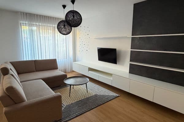 Pronájem bytu 3+kk 74 m², Luštěnická, Praha Pronájem bytu 3+kk 74 m², Luštěnická, Praha