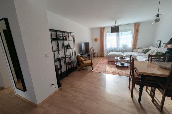 Pronájem bytu 3+1 83 m², Karlstr. 21, Fürth Pronájem bytu 3+1 83 m², Karlstr. 21, Fürth